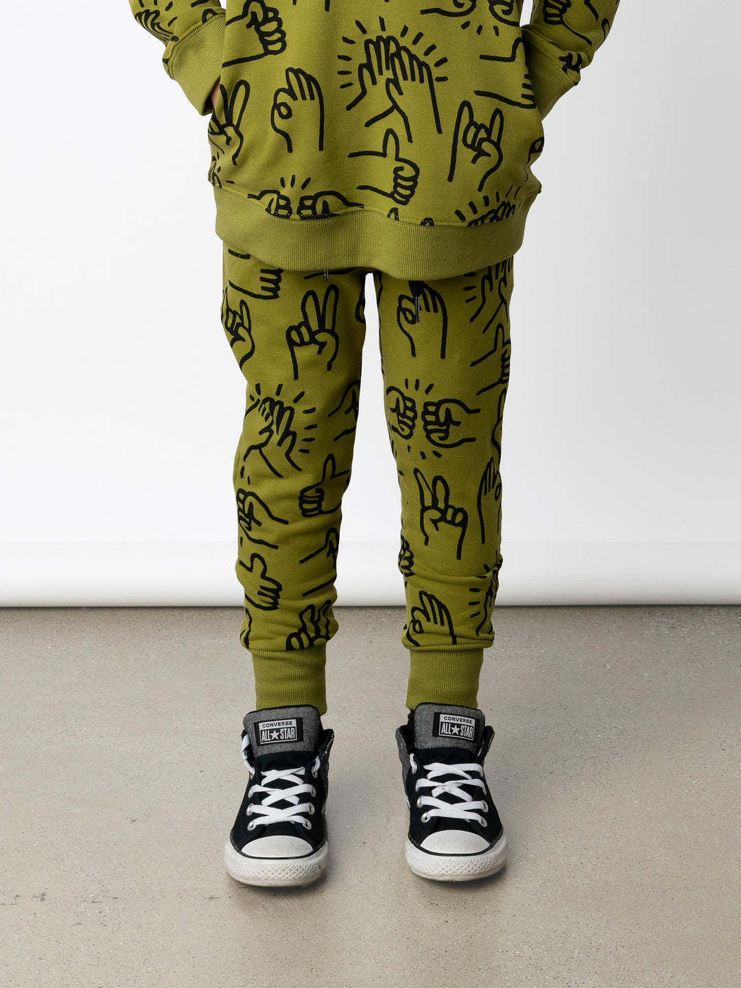 Minti kids clothing. Straight leg trackies with stitched detail pockets, elasticated waistband, shoelace ties and back pocket. 330 Gram // Brushed Inside // 95% Cotton // 5% Elastane.