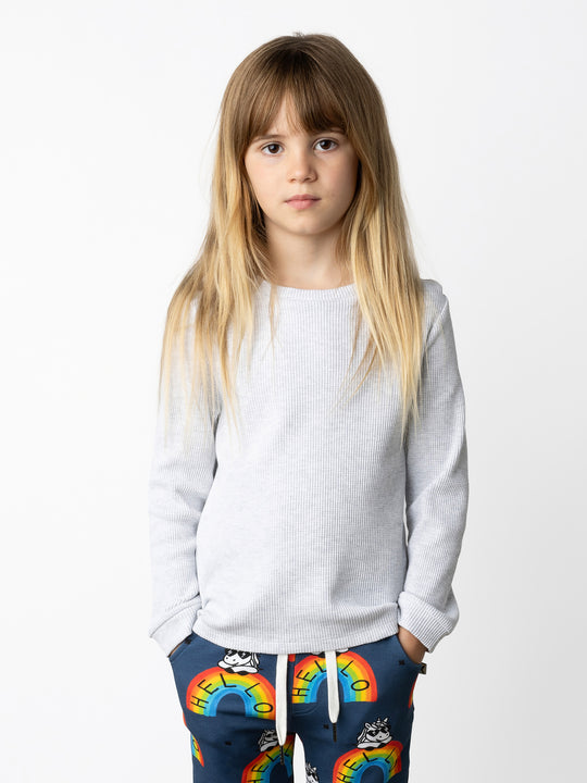 Minti kids clothing. Super cool universal fit Waffle tee with self cuffs, split side seam and slightly longer back hem. 95% Cotton // 5% Elastane.