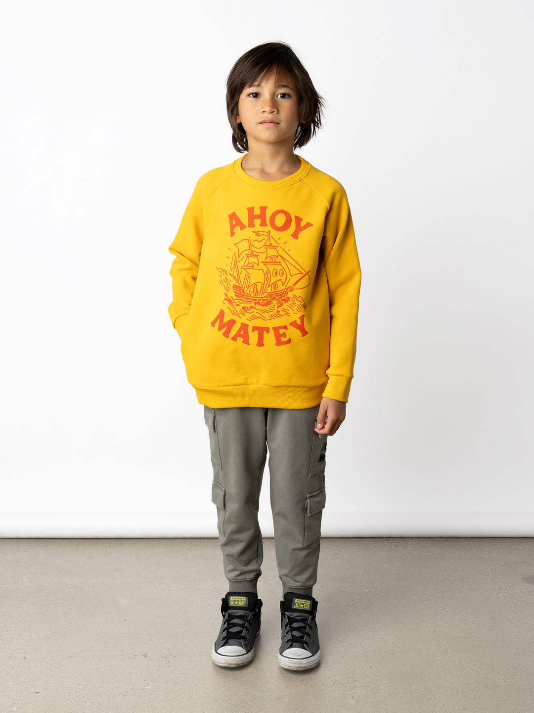 Minti kids clothing. Super cool and comfy crew with hidden side pockets. Perfect for keeping hands warm! 330 Gram // Brushed Inside // 95% Cotton // 5% Elastane.