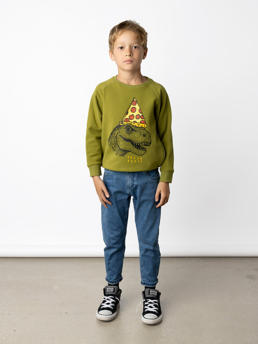 Minti kids clothing. Super cool and comfy crew with hidden side pockets. Perfect for keeping hands warm! 330 Gram // Brushed Inside // 95% Cotton // 5% Elastane.