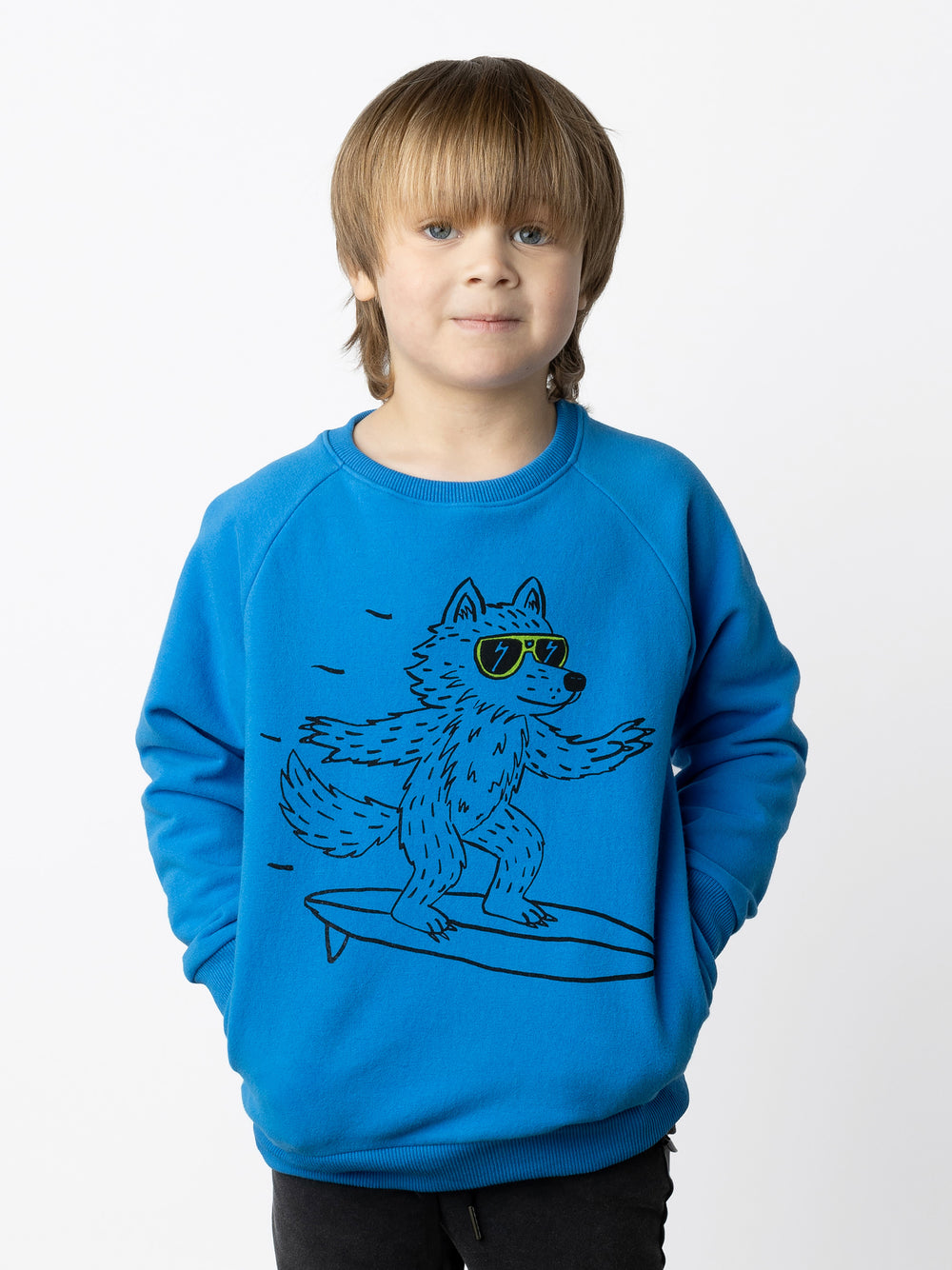 Minti kids clothing. Super cool and comfy crew with hidden side pockets. Perfect for keeping hands warm! 330 Gram // Brushed Inside // 95% Cotton // 5% Elastane.