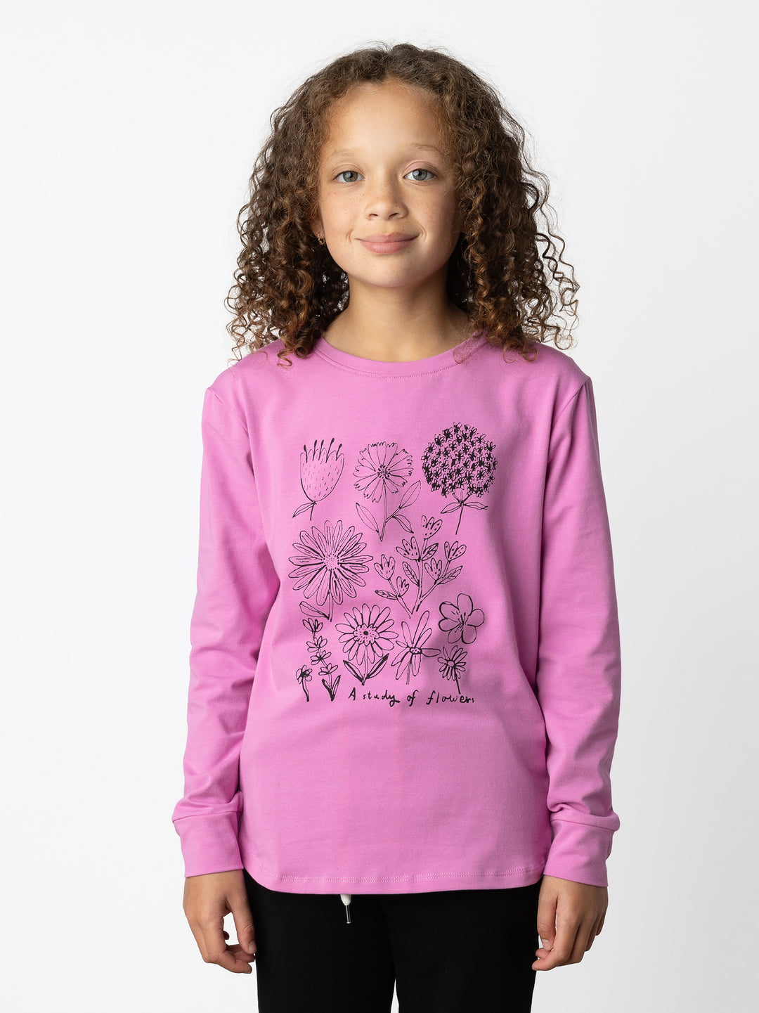 Minti kids clothing. Comfy tee with self cuffs and curved front and back hem. 190 Gram // 95% Cotton // 5% Elastane.